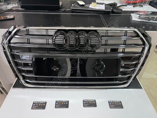 Audi A4 Modeli İçin Ön Panjur - Oto Çıkma Parçaları