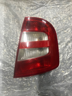 Skoda Fabia arka sağ stop