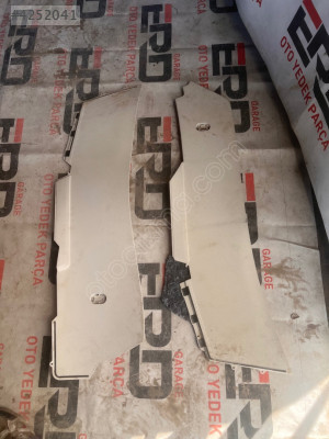 WW B8 Orta konsol 3G1863046