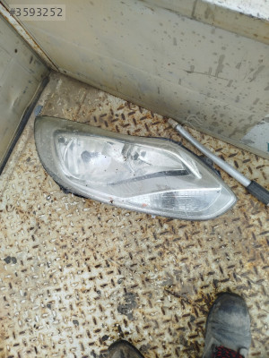 Ford focus sağ far