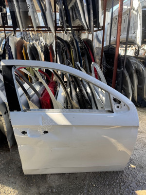 Peugoet 301 sağ ön kapı çıkma orjinal