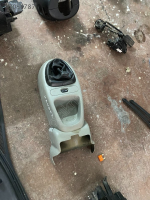 RENAULT KANGOO ORTA KONSOL MERT OTO