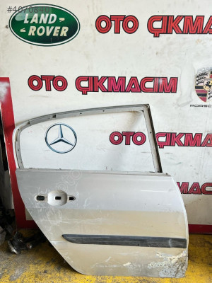 RENAULT MEGANE 2 SAĞ ARKA KAPI