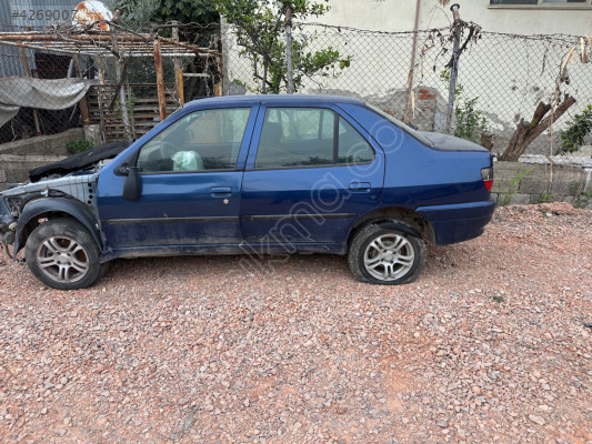 Peugeot 306 sol arka kapı çıkma