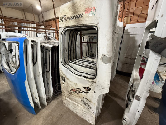 RENAULT MASTER ÇIKMA ORJİNAL SAĞ BAGAJ KAPAĞI KD