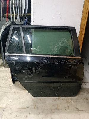 Vectra C SW sağ arka kapı dolu çıkma orjinal