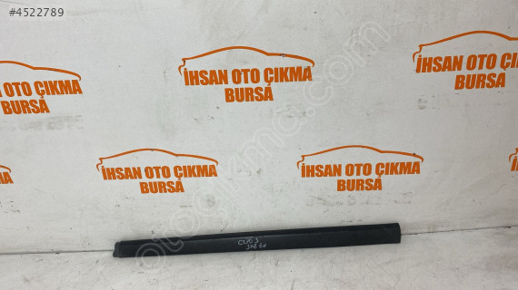 Renault Clio üç sağ ön kapı bandı