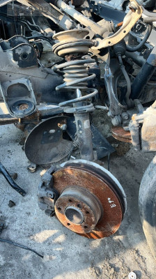 MW E90 ÖN TAŞIYICI SAĞ SOL OTO FEDAİ