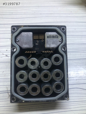Volkswagen Passat B5 ABS Kontrol Ünitesi