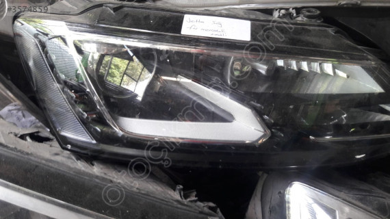jetta sağ mercekli far