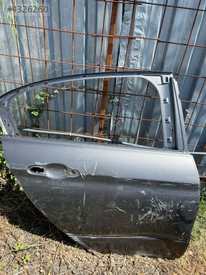 FİAT EGEA SAĞ ARKA KAPI ÇIKMA ORJİNAL UYGUN FİYAT