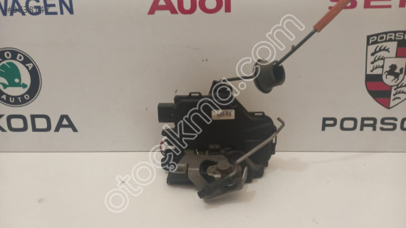 8E0839015C 4B0839015D SOL ARKA KAPI KİLİDİ AUDİ A4