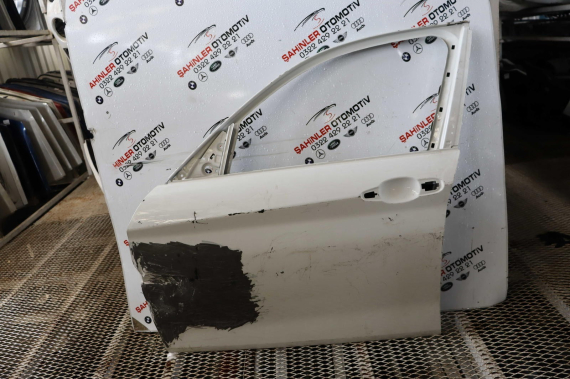 BMW 1 SERİSİ F20 SOL ÖN KAPI