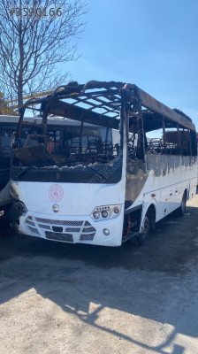 2021 MİTSUBİSHİ TEMSA PRESTİJ ÇIKMA ÖN TAMPON DOLU