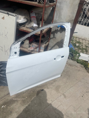 FORD FOCUS 3 3.5 SOL ÖN KAPI HATASIZ BOŞ