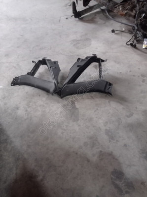 Volvo S90 kolon döşemesi sağ 31688105