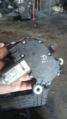 Opel Astra J arka silecek motor çıkma