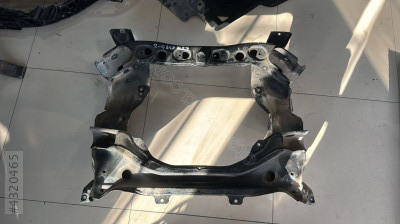 MERCEDES GLK X204 MOTOR TRAVERSİ 2046280457