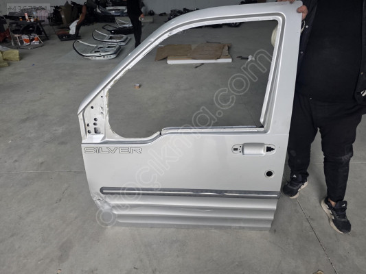 2004/2012 FORD CORNET GRİ SAĞ ÖN KAPI ORJINAL LOKALLIK