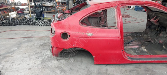Renault Megane 1 Coupe Kesme Sağ Arka Çamurluk