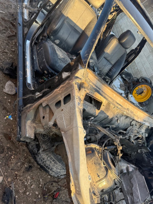 Mercedes 2008 model S 320L ön pod ya şase