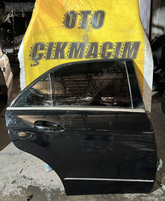 MERCEDES E SERİSİ W212 SAĞ ARKA KAPI HATASIZDOLU