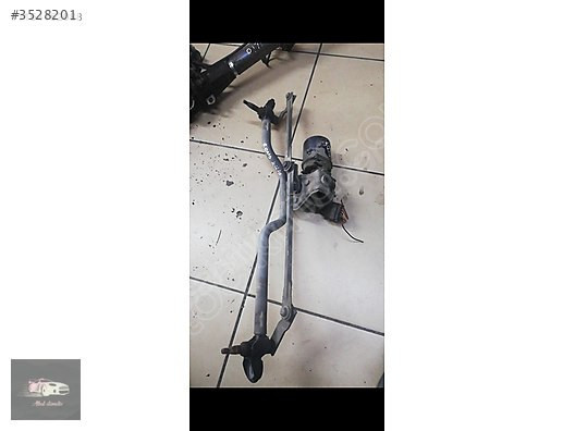 Renault Clio 2005 model silecek kolları ve motoru orjinal çıkma