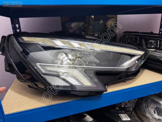 AUDİ A3 ORJİNAL LEDLİ FAR