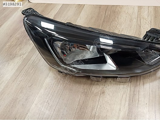 FORD FOCUS ÇIKMA FAR TAKIM