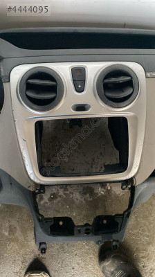 DACİA DOKKER ÜFLEME IZGARALARI