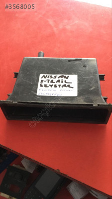 NİSSAN X-TRAİL SKYSTAR ELDİVEN KUTUSU 6847535F00