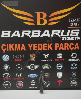 VOLKSWAGEN PASSAT B8 SAĞ ARKA KAPI ÇITASI 3G0854940