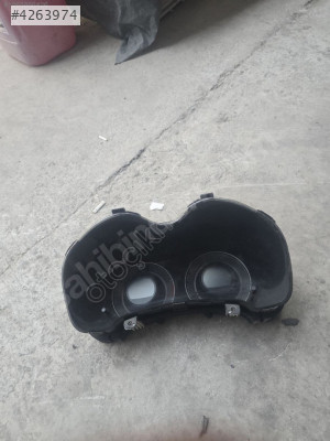 toyota auris kilometre saati