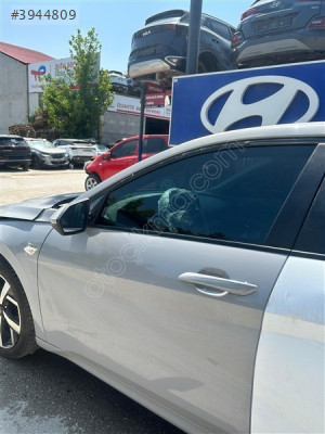 2021 Hyundai Elantra Sol Ön Kapı