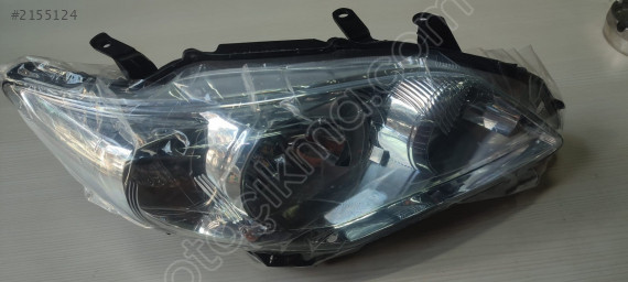 TOYOTA COROLLA SAĞ ÖN FAR 2010 - 2012 ADANA SIFIR PARÇA