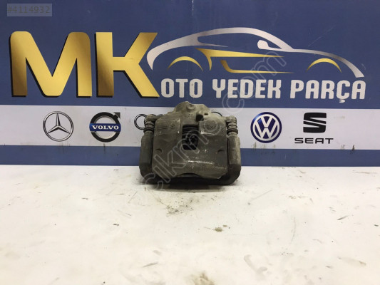 MERCEDES C220-C200-C180 W204  SAĞ ÖN FREN MERKEZİ