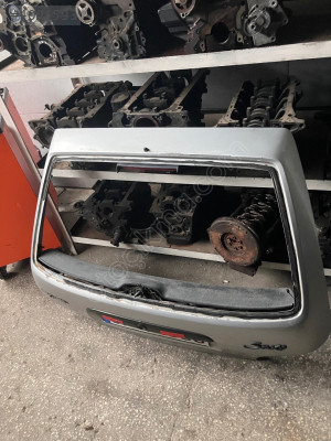Citroen Saxo bagaj kapağı