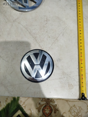 Volkswagen Bora Transporter T5 vs. Uyumlu jant kapağı arması