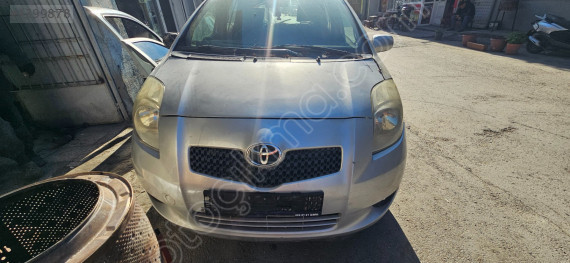 Toyota Yaris ön tampon