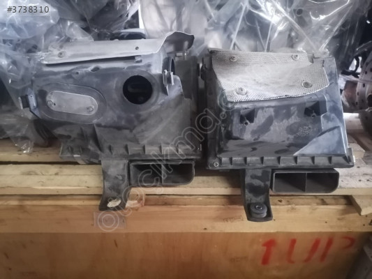 Audi A4 Hava Filtre Kutusu 1.9TDI AFN Motor 8D0129607AB