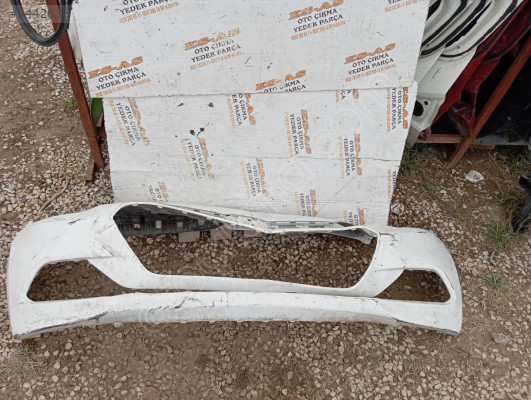 Hyundai i20 çıkma ön tampon 15 20