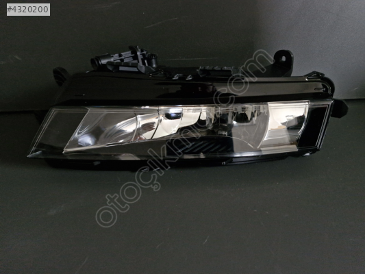 SKODA OCTAVİA SAĞ SİS FARI LAMBASI SIFIR 2017-2021
