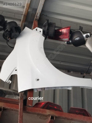 Ford courier çıkma sağ ön çamurluk