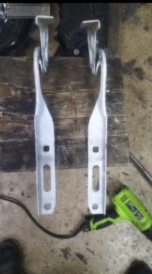 Peugeot rifter sol kaput menteşesi 9816485080