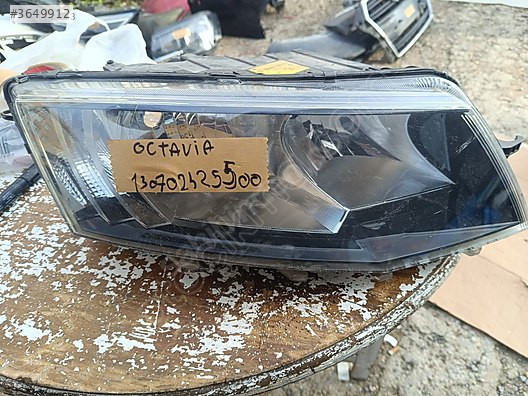 SKODA OCTAVİA SAĞ ÖN FAR ÇIKMA SÖKME YEDEK PARÇA