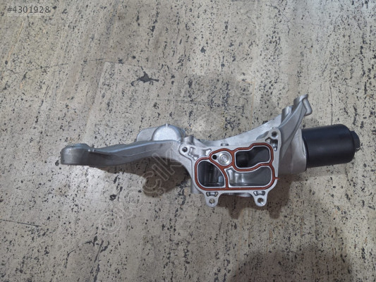 06L903143K YAĞ FİLTRE KÜTÜĞÜ GOLF8 LEON FORMENTOR 2.0 TFSI MOTOR