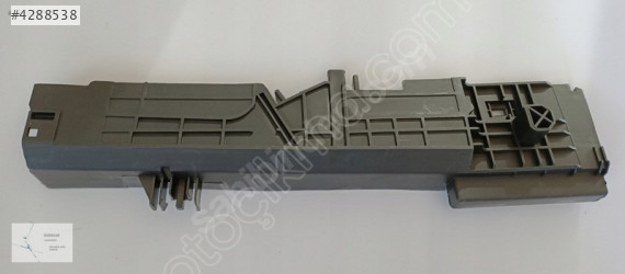 BMW 3 KASA F30 RADYATÖR ÇERCEVESİ