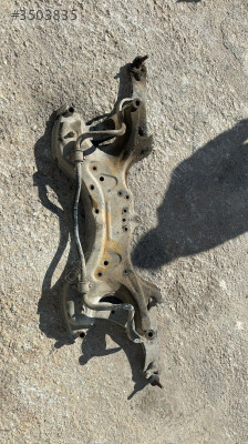 2003-2006 TOYOTA COROLLA ALT TRAVEST BEŞİĞİ ORJ ÇIKMA