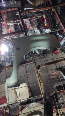 RENAULT CLİO 2 SAĞ ÖN ÇAMURKLUK