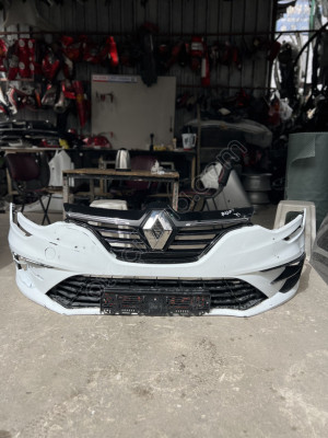 2019 2021 Renault Megan 4 çıkma ön tampon